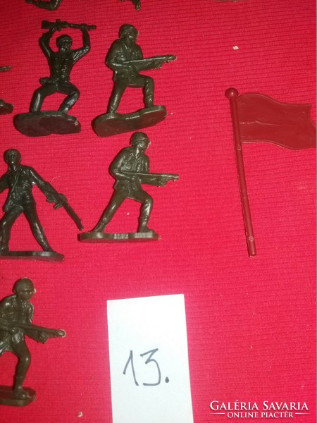 Retro trafikáru bazáráru MAGYAR műanyag játék katona katonák csomagban egyben képek szerint 13