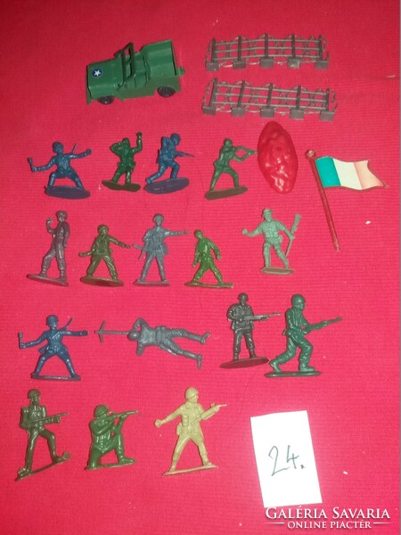 Retro stationery bazaar plastic toy soldier soldiers package in one pictures according to 24
