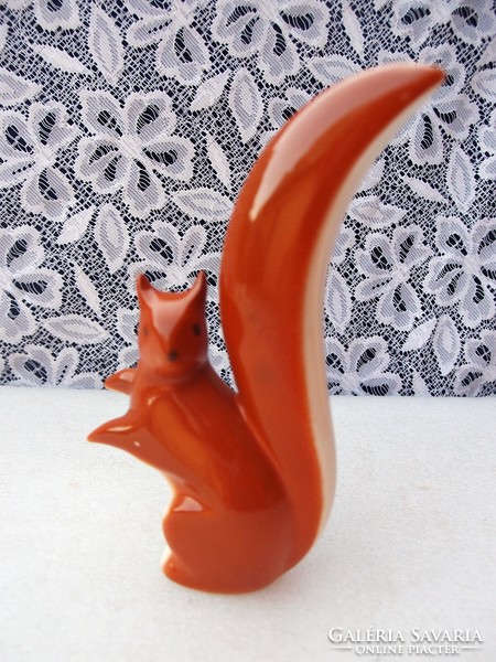 Art deco squirrel