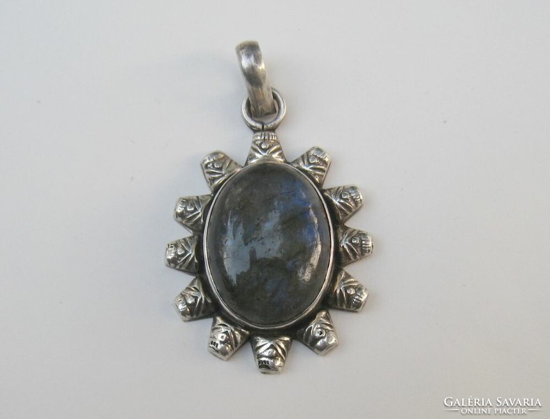 Special silver pendant with labradorite stone, tribal