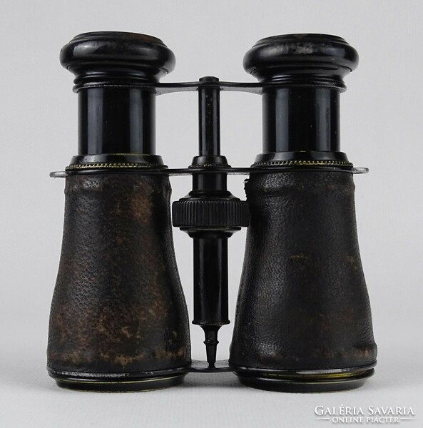 1O729 antique binoculars in a leather case