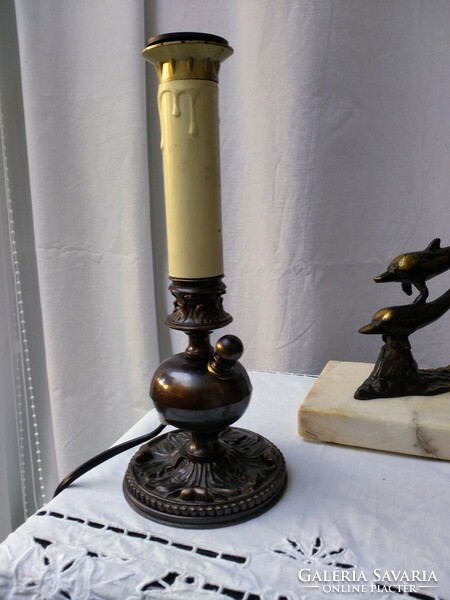 Antique bronze table lamp with shade!