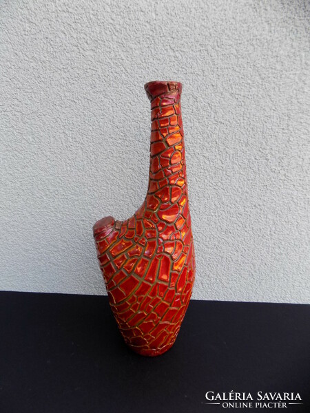 Zsolnay's eosin-cracked, shrink-glazed vase!