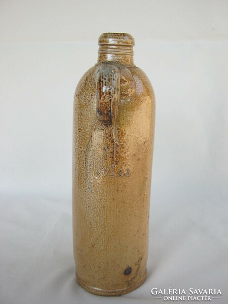 Nassau ceramic bottle bottle