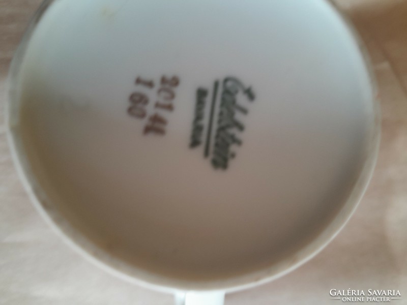 Antique cream German