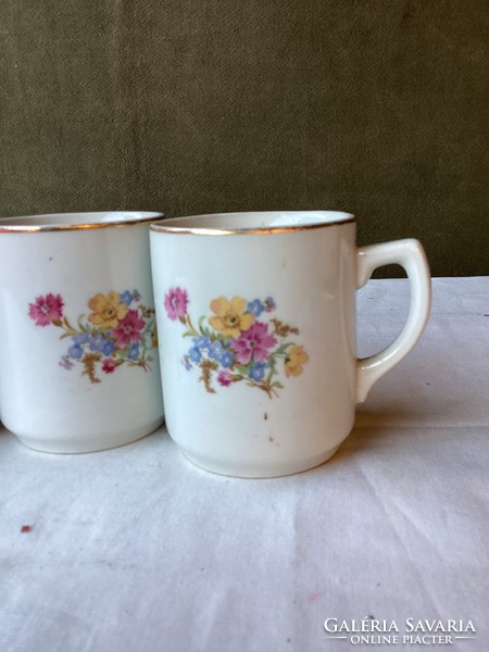 Four drasche porcelain mugs.