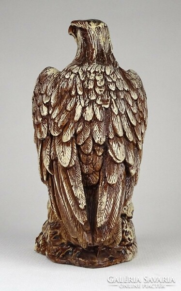 1O846 old painted plaster eagle statue on pedestal 23 cm