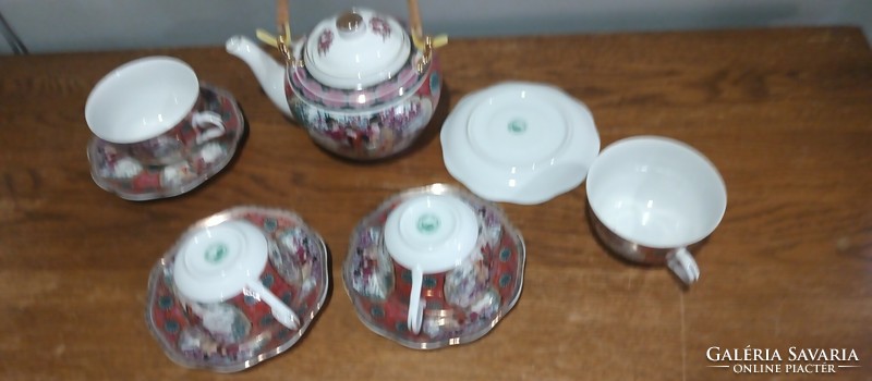 4 Personal tea sets in a box can be negotiated
