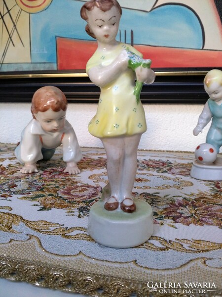 Zsolnay porcelain sinko children