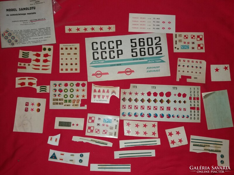 Lots of soaking stickers for old Russian and NDK models, many pieces in one, as shown in the pictures