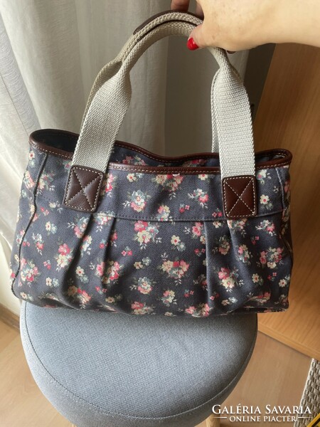 Cath kidston wonderful rose canvas handbag