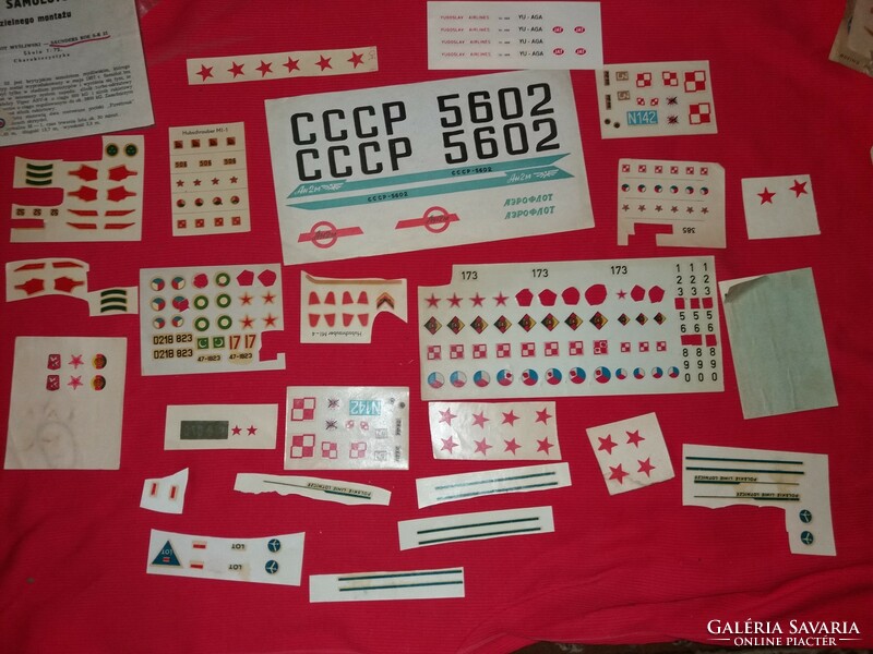 Lots of soaking stickers for old Russian and NDK models, many pieces in one, as shown in the pictures