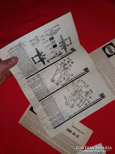 Régi FŐLEG REPÜLŐGÉP makett összeállítási rajzok instrukciós füzetek 5 db egyben a képek szerint