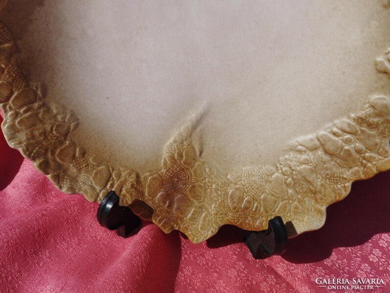 Beautiful, German ceramic centerpiece, offering bowl, in the shape of a leaf