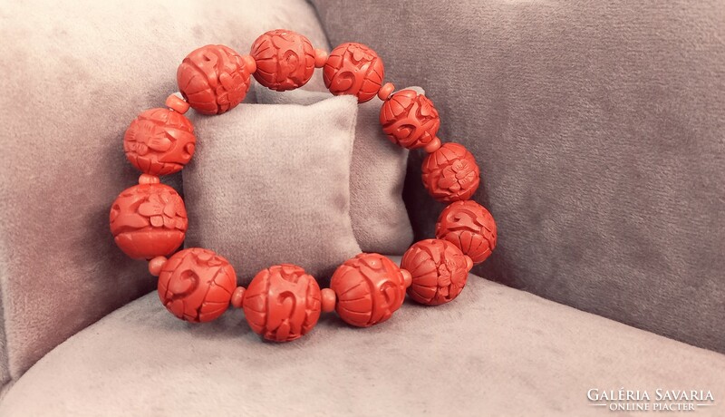 Antique cinnabar lacquer and coral bracelet