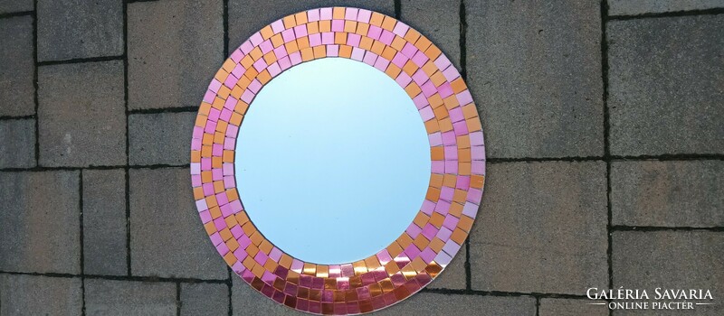 Retro design modern fali tükör. Alkudható.