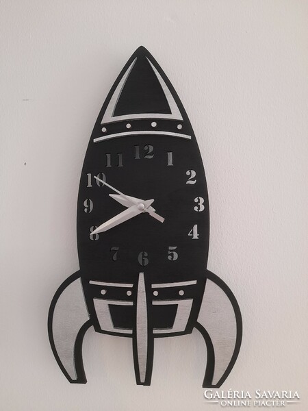 Rocket-shaped wall clock