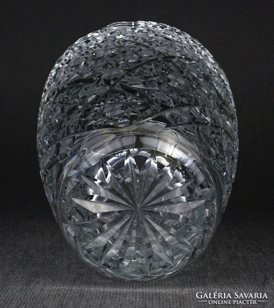 1O850 Régi csiszolt kristály váza 16 cm