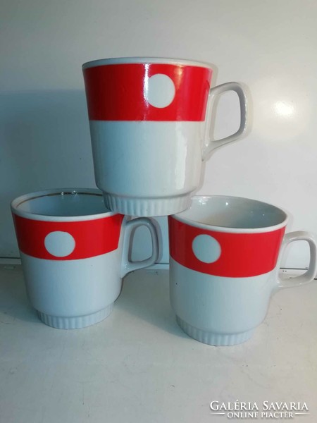 3 cups with dots, 10*9 cm