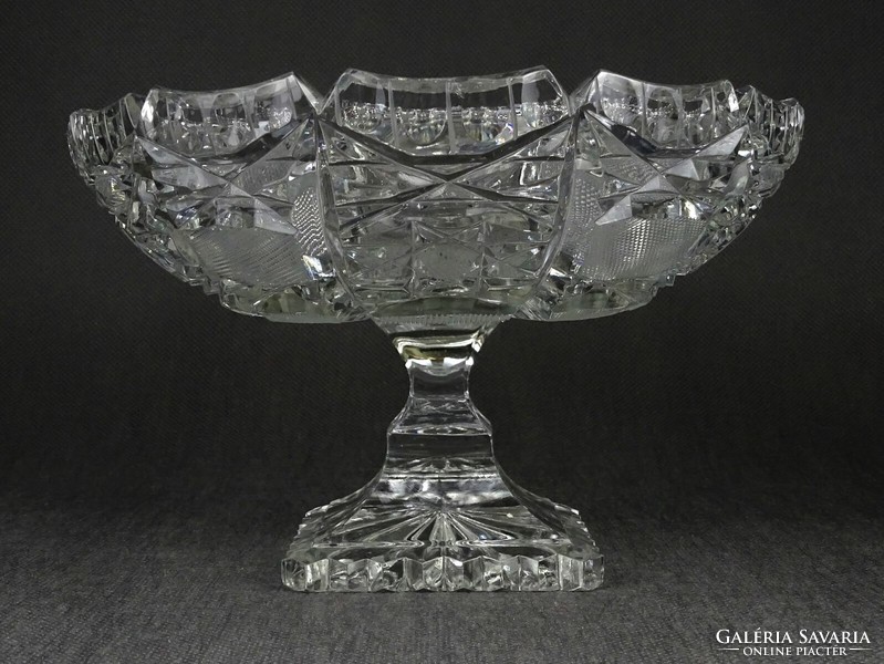 1O775 Nagyméretű impozáns lábon álló csiszolt kristály asztalközép kínáló tál 12 x 19.5 x 29 cm