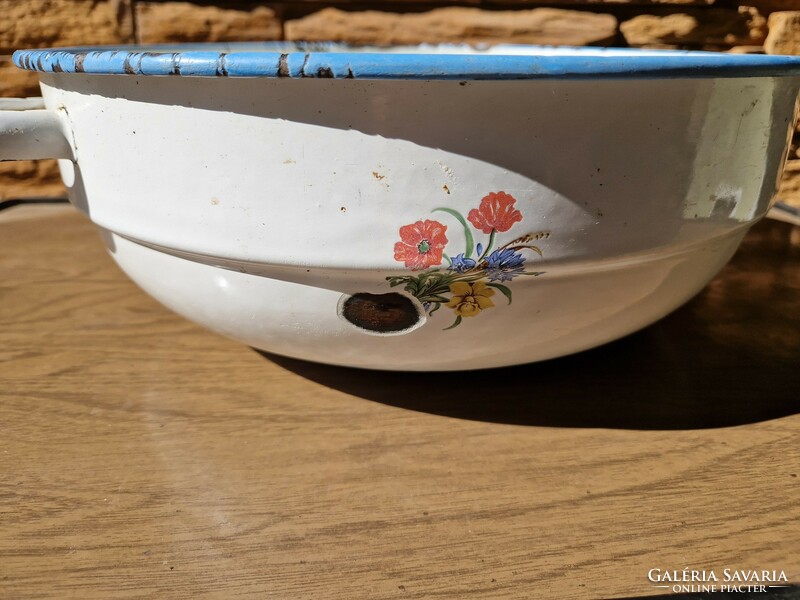 Bonyhád enamel bowl with poppies