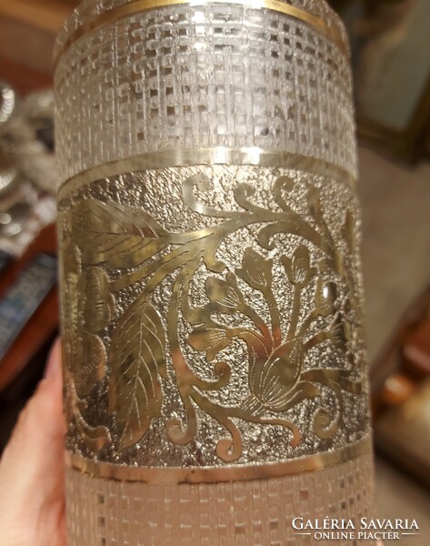 Antique sumptuous lead glass decorative vase!