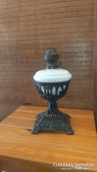 Peroleum table lamp