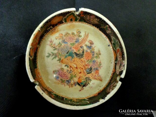 Antique Chinese porcelain hand-painted, gilded ashtray