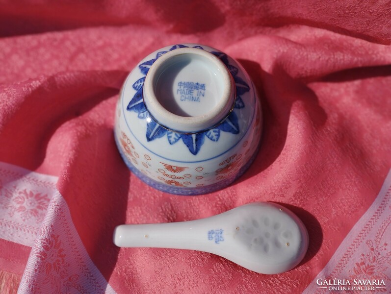 Kínai rizsszemes porcelán pudingos kanállal, 4 pár