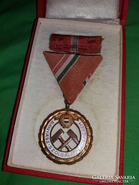 Rákosi era miner's service medal with bronze grade box according to the pictures