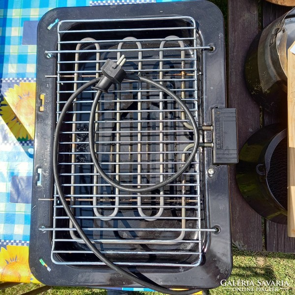 Tabletop electric grill oven