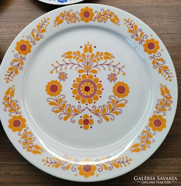 Great Plains peacock pattern, large wall/decorative plate