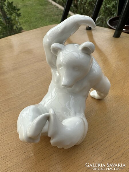 Kpm berlin bear porcelain figure