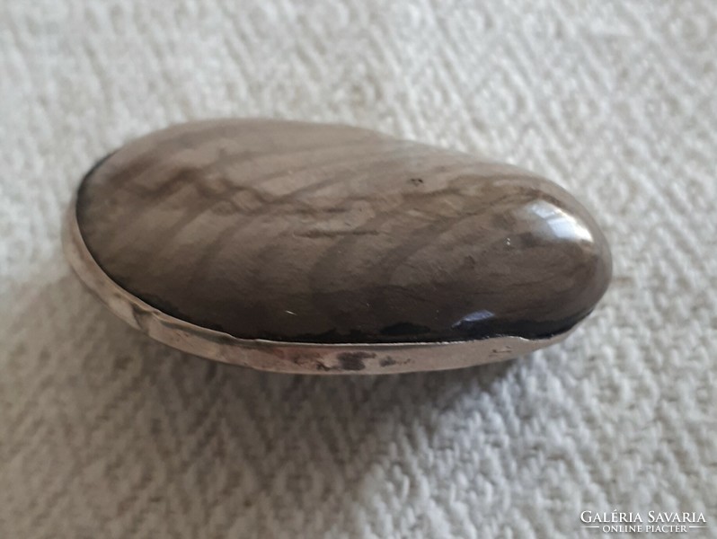 Jasper brooch