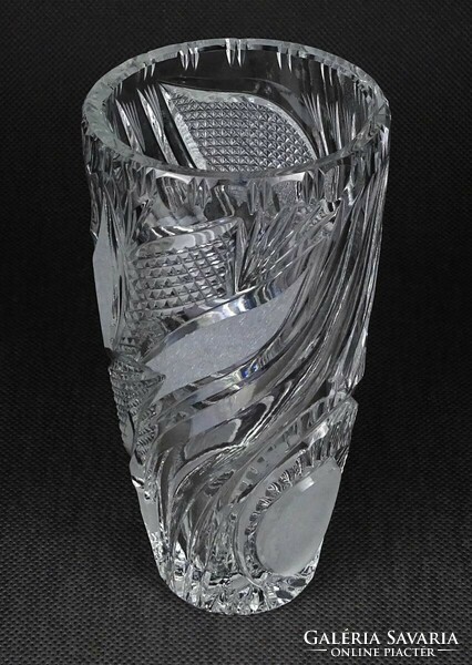 1O844 old polished lead crystal vase 15 cm