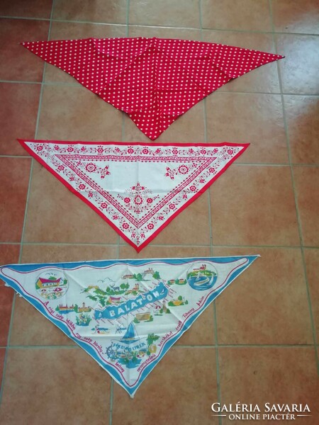 3 retro scarves