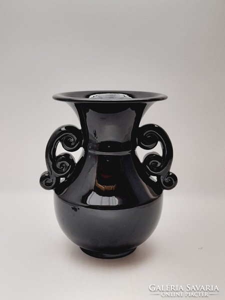 Balázs Badár Jr., field trip, black ceramic vase, 19.5 cm (jh)
