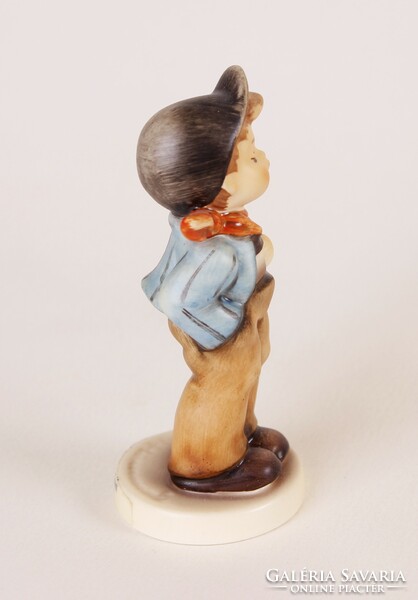 Szerencsés fickó (Lucky fellow) - 10 cm-es Hummel / Goebel porcelán figura