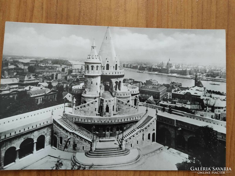 Régi képeslap,Budapest, Halász bástya, háttérben az Országháza, postatiszta