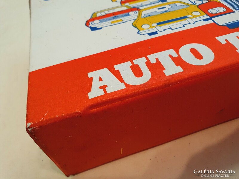 Blue Box, Auto test center, régi autószervíz játék