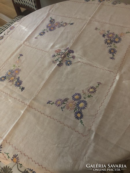100% (Avatott) linen tablecloth, table cloth with floral embroidery, handmade