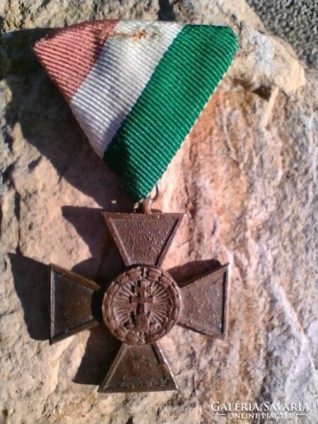 Horthy bronze cross of merit (1935-1944), older reproduction