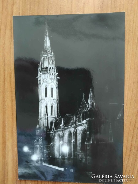 Régi képeslap,Budapest, Mátyás templom, éjszakai felvétel, postatiszta