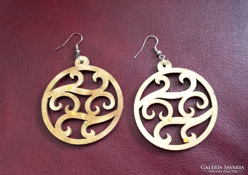 Earrings (with wooden pendants - handmade items)