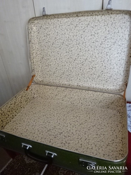 Czechoslovakian suitcase, light. Size: 66x45x17 cm. Jokai.