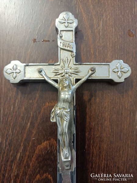 Nickel-plated metal, table body/crucifix.