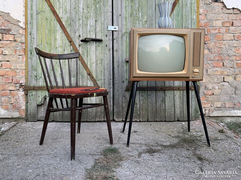 Mid century dining chairs designed by j. Kobylka, 1960's retro chair, very good shape