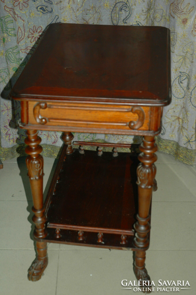 Neo-baroque side table
