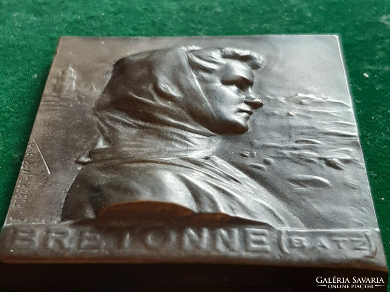 ER Merignac: Breton woman, French plaque, art deco