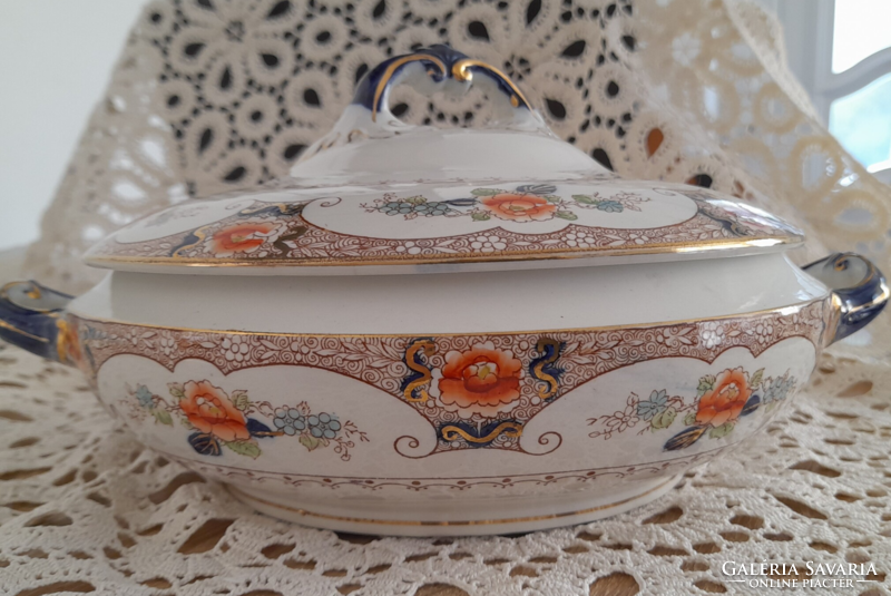 English porcelain bowl with lid